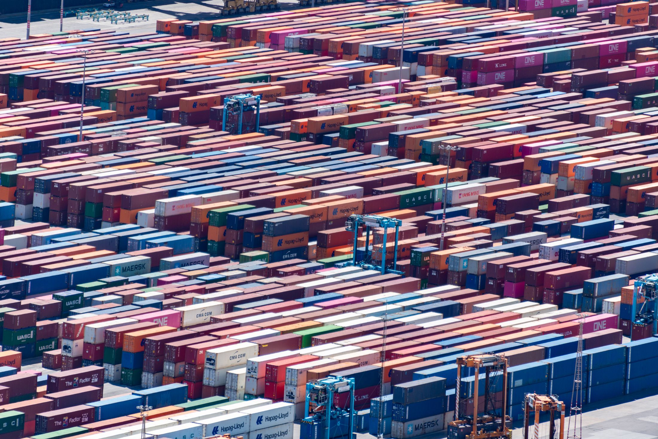 Kontejnerová logistika propojená inteligentním provozem